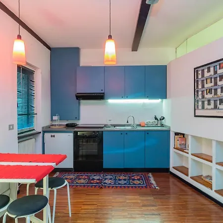 Lovely Flat De Castilla 7 * ミラノ